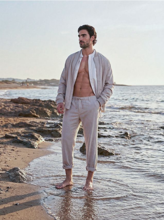 Sinsay - Jachetă bomber din vâscoză - nude