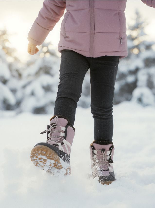 Sinsay - Snehule s elastickými šnúrkami - popolavá ružová