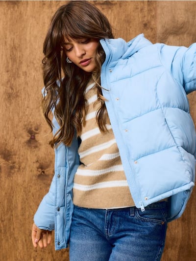 Стьобана нейлонова куртка puffer з капюшоном