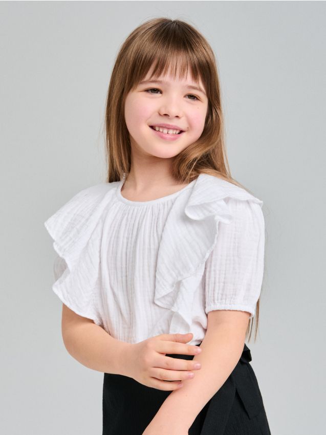 Sinsay - Tricou cu mânecă scurtă și decolteu decorativ - alb