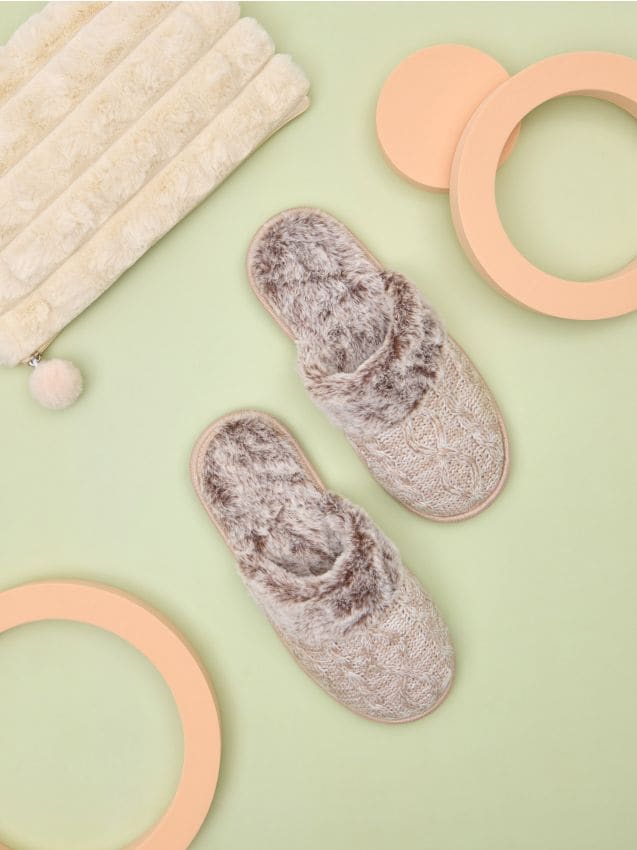 Sinsay - Papuci de casă - bej