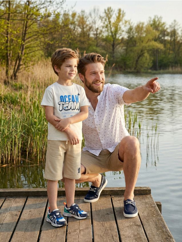 Sinsay - Pantaloni scurți din bumbac, cu imprimeu - bej