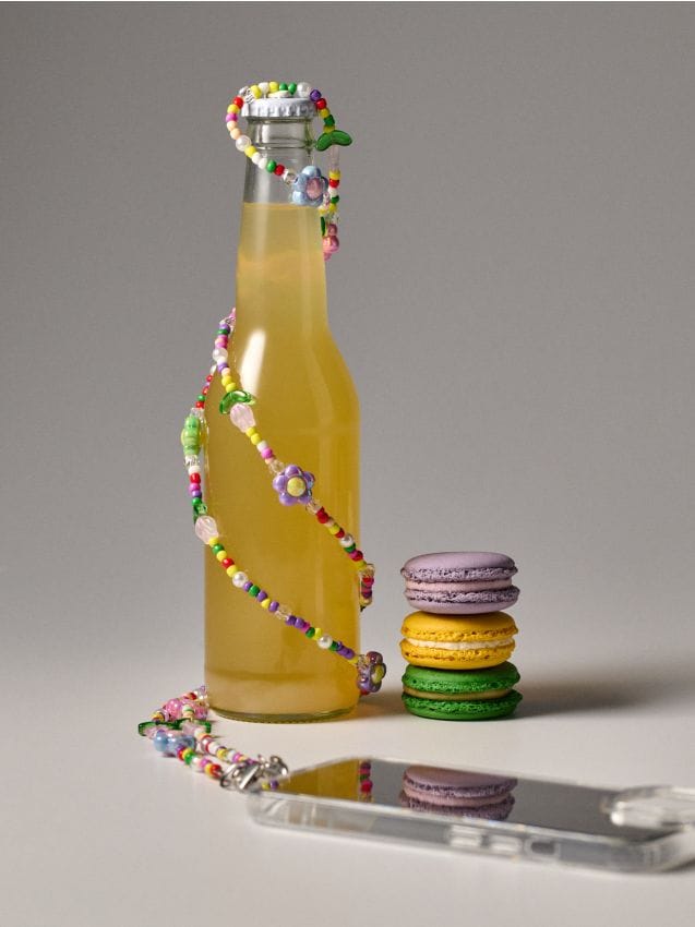 Sinsay - Șnur de telefon cu mărgele și flori - multicolor