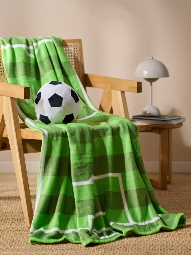 Sinsay - Set pătură și pernă cu motiv de fotbal 2 pack - verde