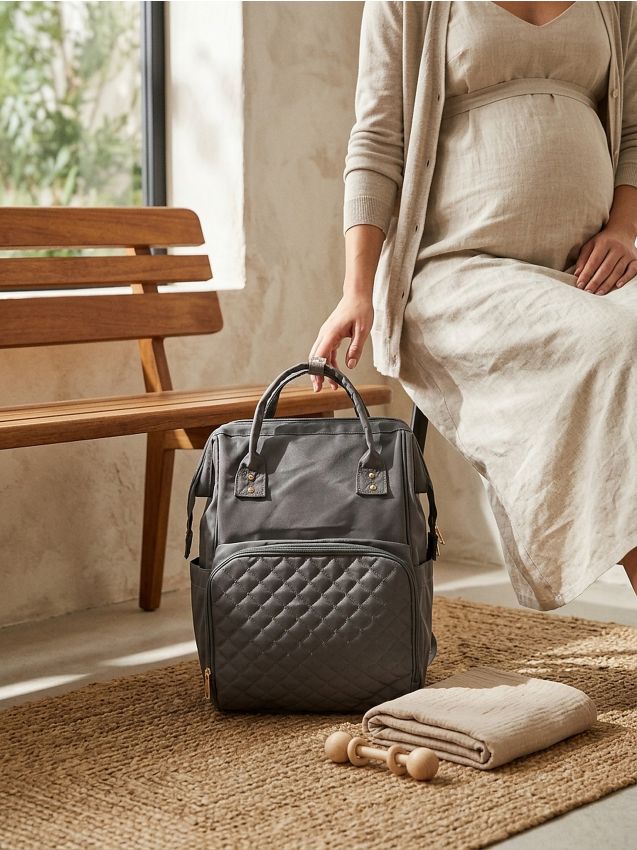 Sinsay - Rucsac urban cu buzunar matlasat - crem