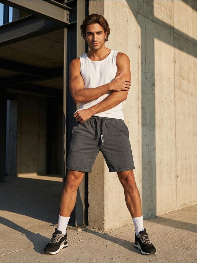 Sinsay - Pantaloni scurți slim - gri-închis