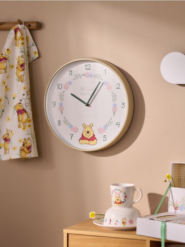 Sinsay - Ceas de perete Winnie the Pooh - bej