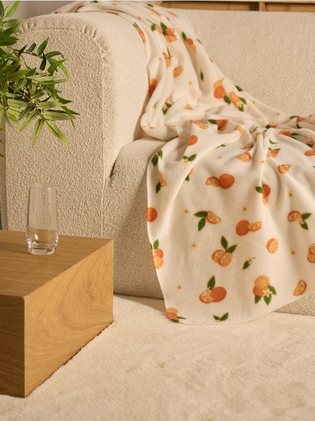Sinsay - Pătură cu motiv de portocale - oranj-deschis