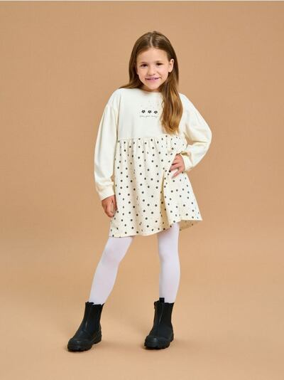 Сукня з квітковим візерунком