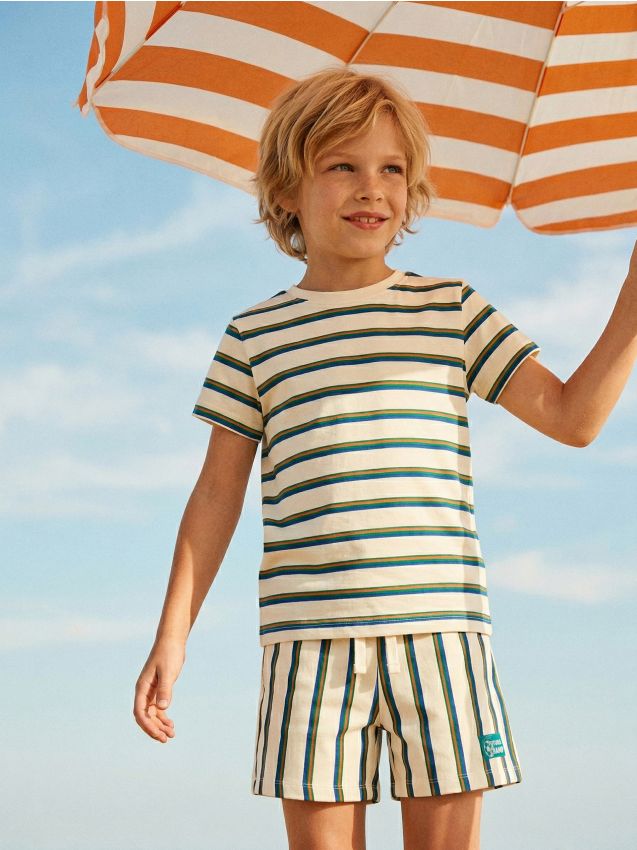 Sinsay - Pantaloni scurți în dungi - multicolor