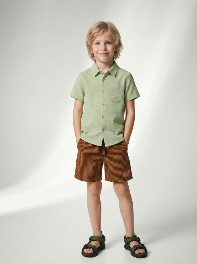 Sinsay - Pantaloni scurți de trening în dungi - multicolor