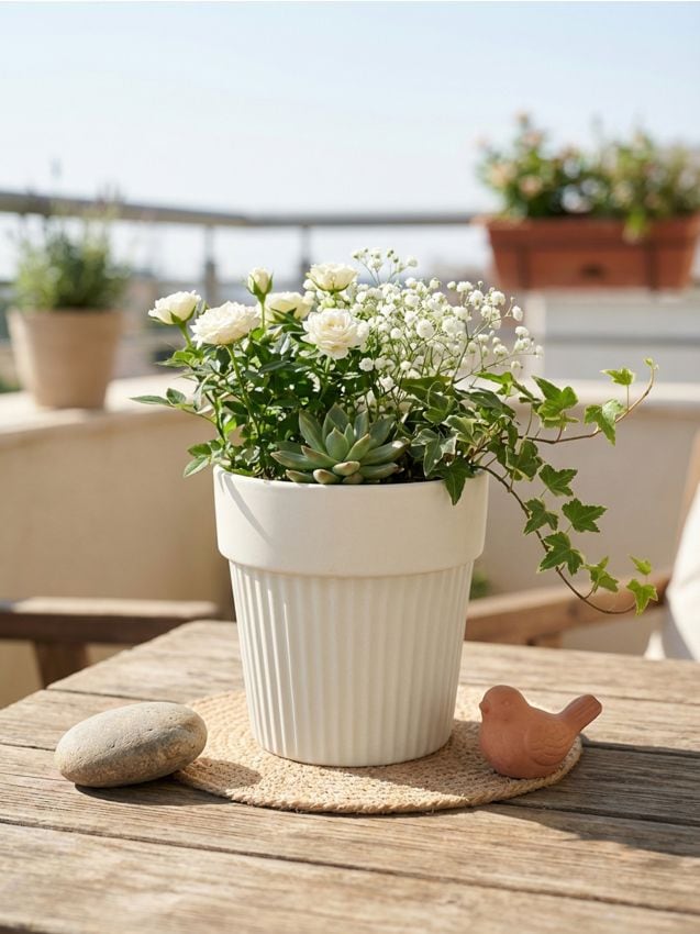 Sinsay - Ghiveci ceramic cu striații - alb