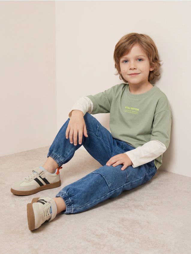 Sinsay - Tricou longsleeve loose din bumbac cu mâneci duble și print - verde-oliv deschis