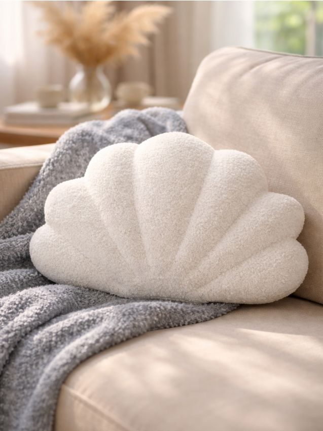 Sinsay - Pernă în formă de scoică - alb