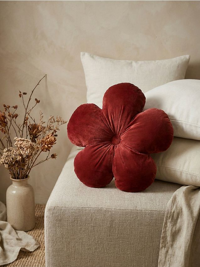 Sinsay - Pernă decorativă în formă de floare - roșu