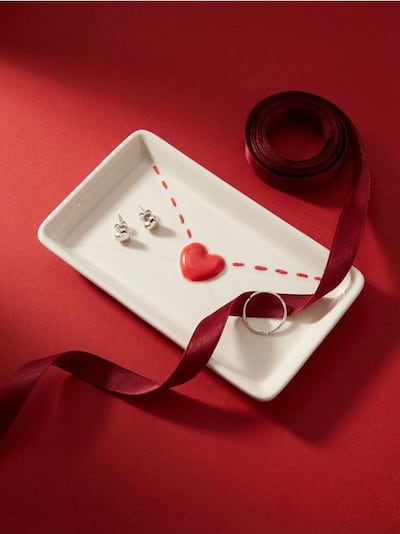 Dekorativna tacna sa srcem