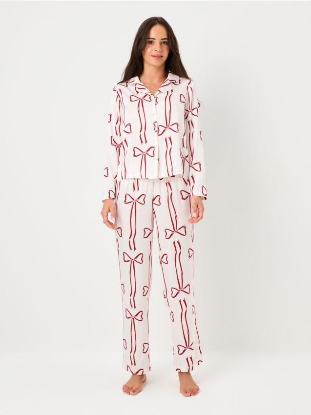 Sinsay - Dielové pyžamo s vianočným motívom - krémová