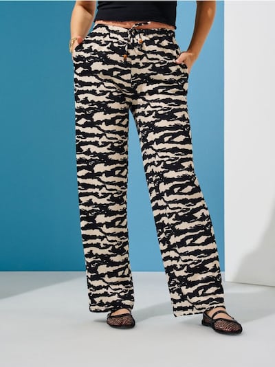 Pantaloni wide leg