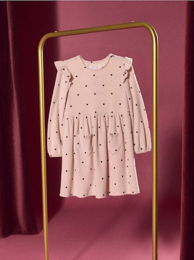 Rebrasta haljina sa volanima