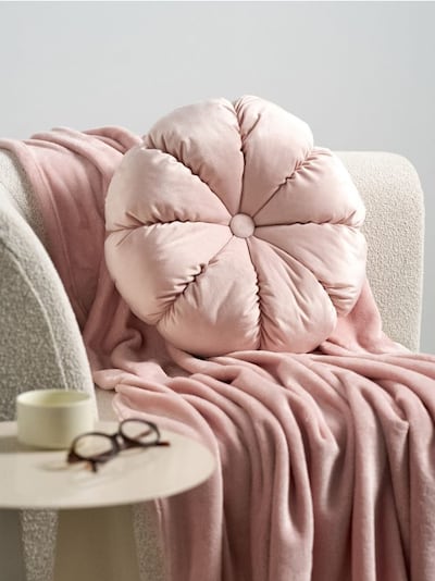 Pikowana poduszka dekoracyjna