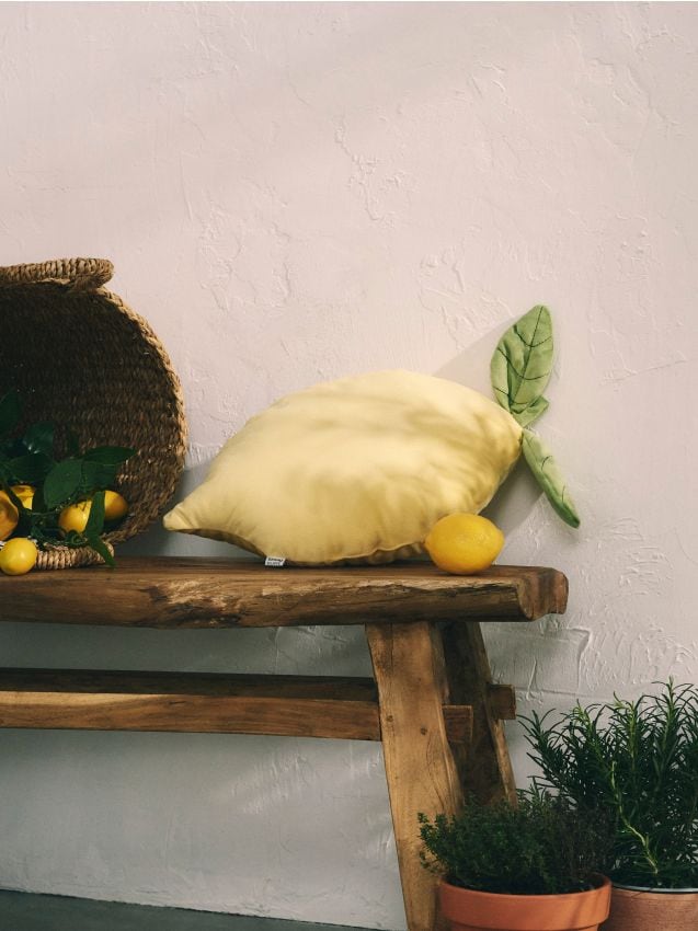 Sinsay - Pernă în formă de lămâie - galben