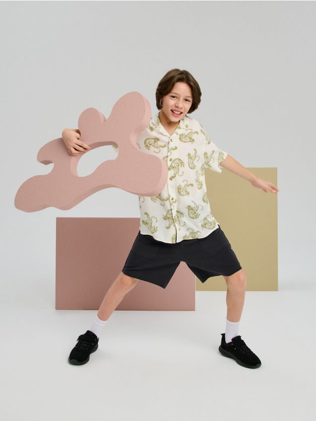 BOYS` SHORTS - SINSAY