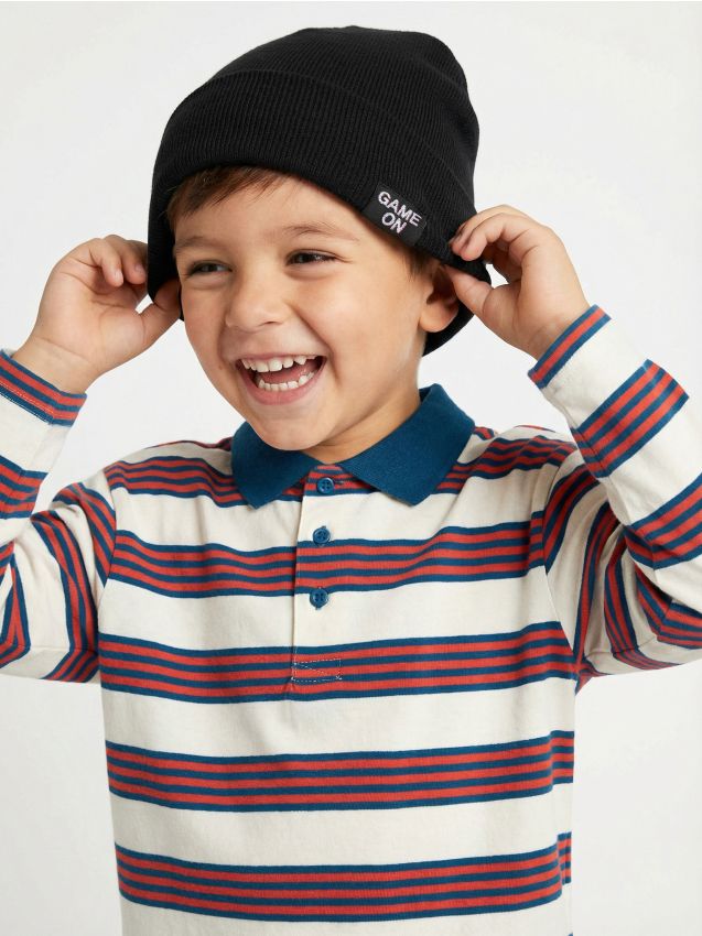 Sinsay - Căciulă cu aplicație și conținut ridicat de bumbac - negru