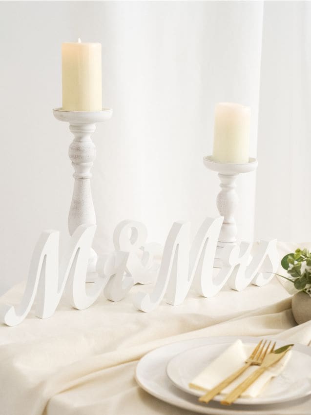 Sinsay - Decorațiune de nuntă de sine stătătoare Mr & Mrs - alb