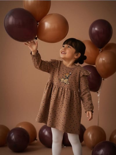 Lõdva lõikega kleit tikandiga Bambi