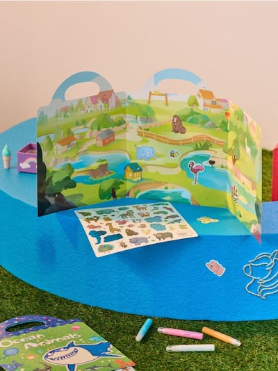 Taaskasutatavad kleepsuraamatud