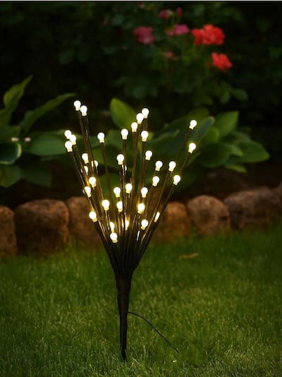 Lampă LED în formă de crenguțe decorative