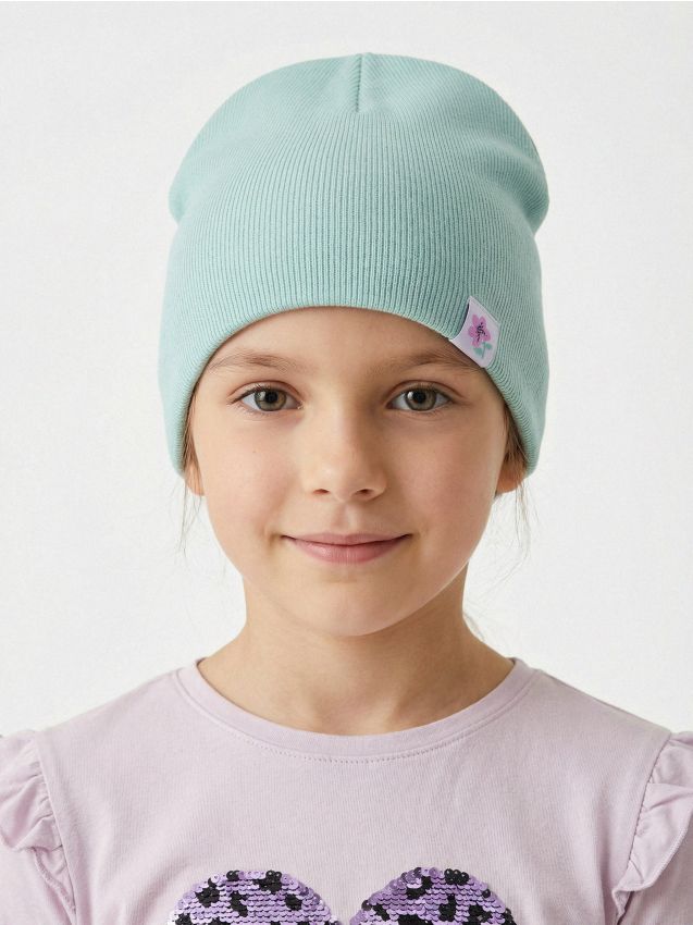 Sinsay - Căciulă din tricot striat, cu aplicație - verde-pal