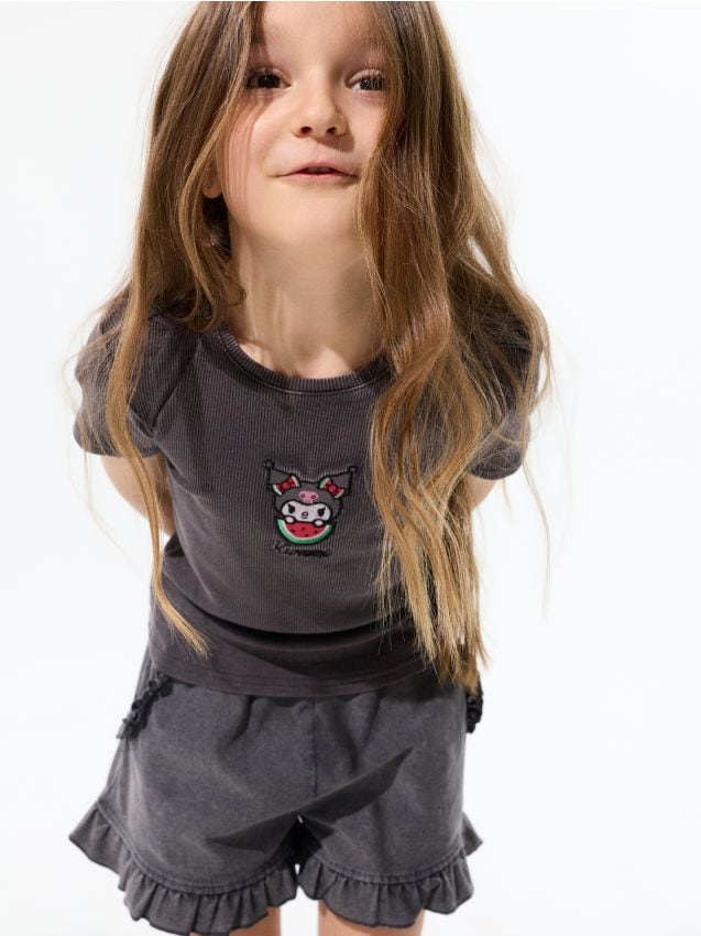 Sinsay - Tricou din bumbac cu broderie Kuromi - gri-închis