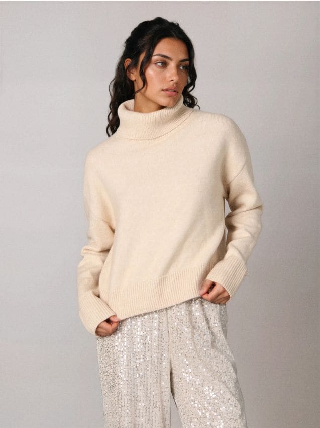 Sinsay - Pulover cu guler basic - nude