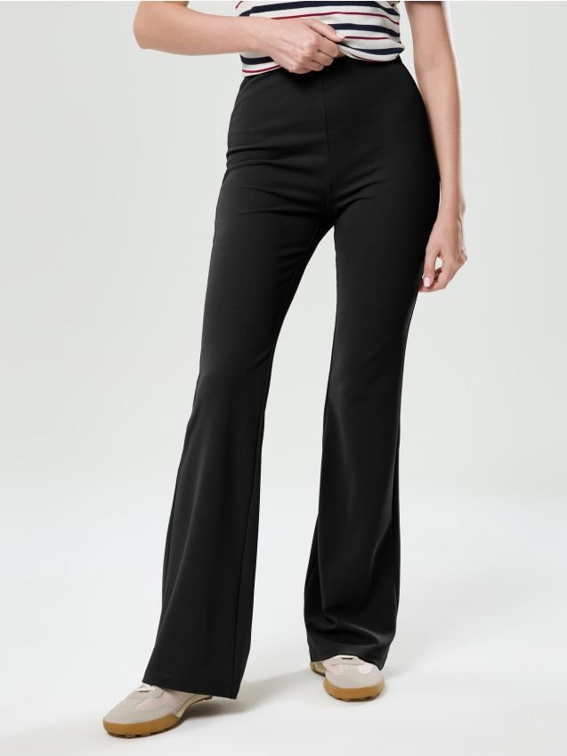 Sinsay - Pantaloni flare - negru