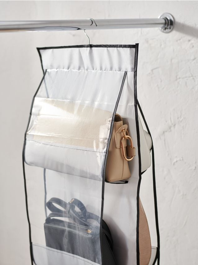 Organizator suspendat - SINSAY