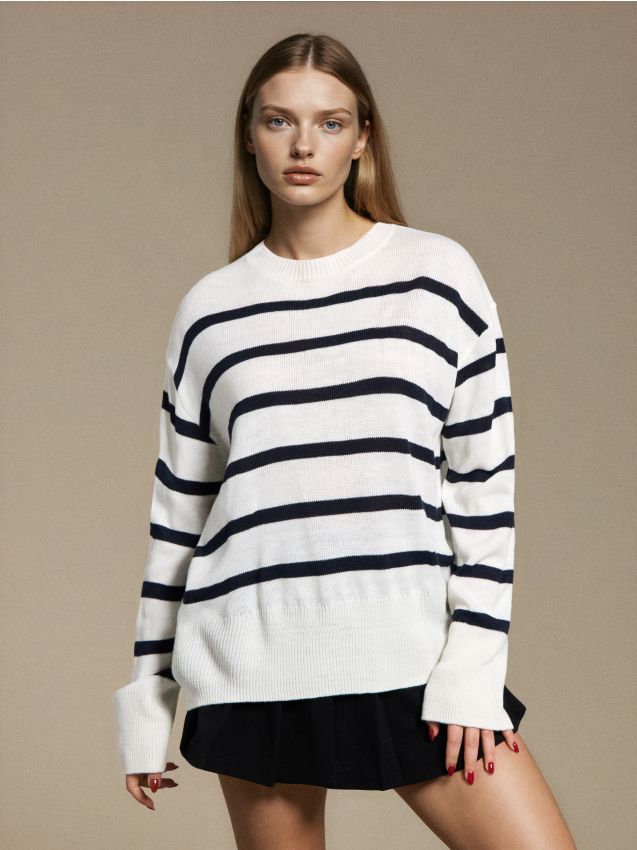 Sinsay - Pásikavý sveter - biela