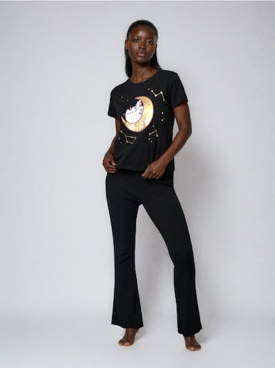 Пижама с boxy горнище и панталони от оребрена плетенина Pusheen