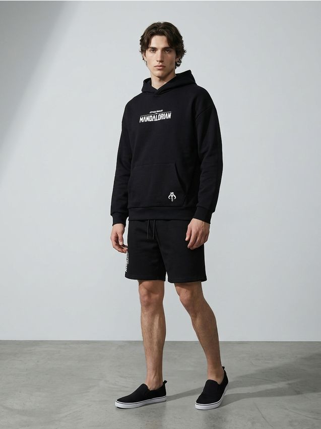 Sinsay - Pantaloni scurți Comfort Star Wars The Mandalorian - negru