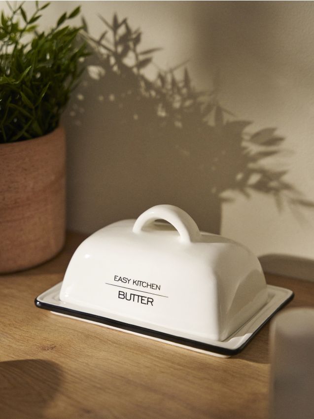 Sinsay - Recipient pentru unt cu margine contrastantă și inscripție - alb