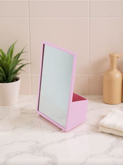 Ogledalo s organizatorom