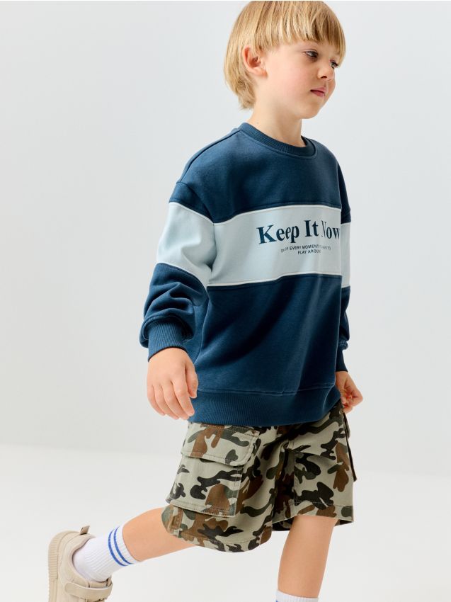 Sinsay - Șorturi cargo cu model camuflaj - multicolor