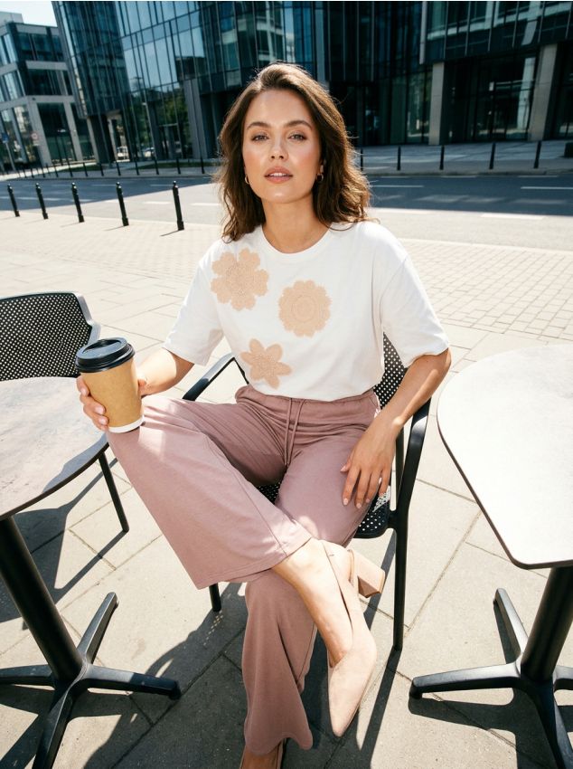 Sinsay - Pantaloni soft touch cu adaos de vâscoză - bej