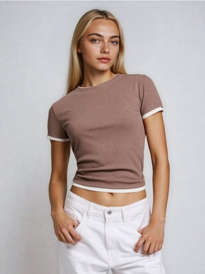 Rebrasta basic majica s kontrastnim obrubom i mješavinom viskoze