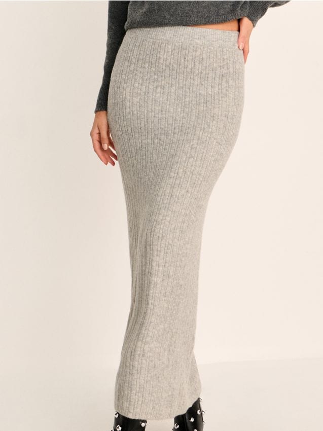 Sinsay - Rebrovaná maxi sukňa s prímesou vlny - svetlošedá