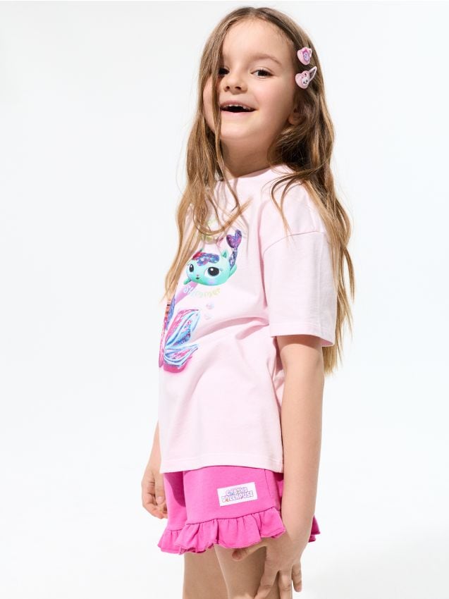 Sinsay - Compleu cu tricou și pantaloni scurți Gabbys Dollhouse - multicolor