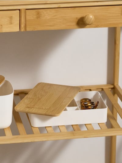 Koupelnový organizér