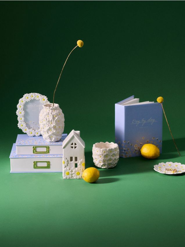 Sinsay - Tavă decorativă cu motiv de margarete - alb