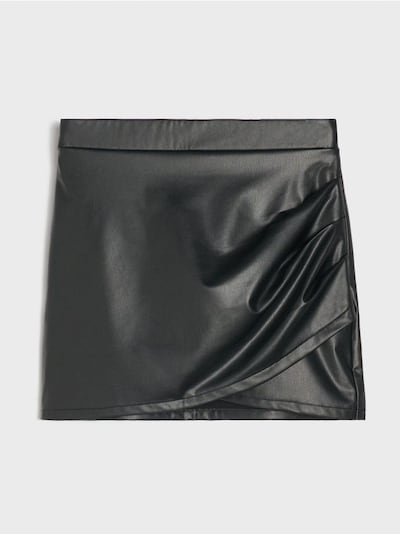 Mini пола от изкуствена кожа