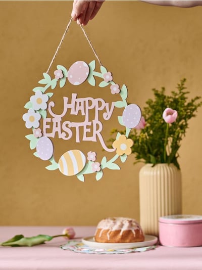 Великодня підвісна прикраса з написом «Happy Easter»